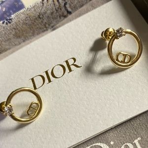 😍Dior gold studs with Logo